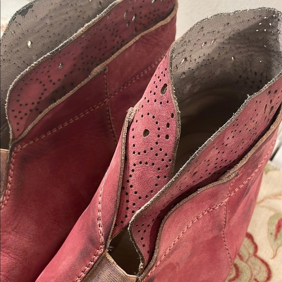 Sundance Suede Perforated Edging Ankle Boots - Picture 4 of 8